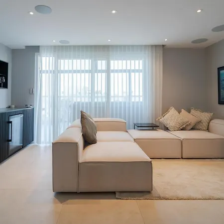 2br Penthouse Paradise With Jacuzzi & Bbq In Sliema By 360 Estates