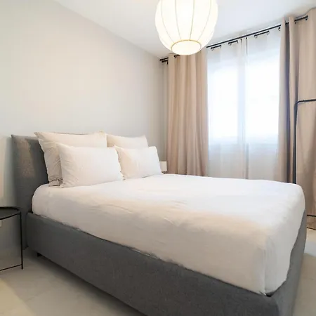 2br Penthouse Paradise With Jacuzzi & Bbq In Sliema By 360 Estates Apartment Gzira