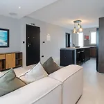 2br Penthouse Paradise With Jacuzzi & Bbq In Sliema By 360 Estates
