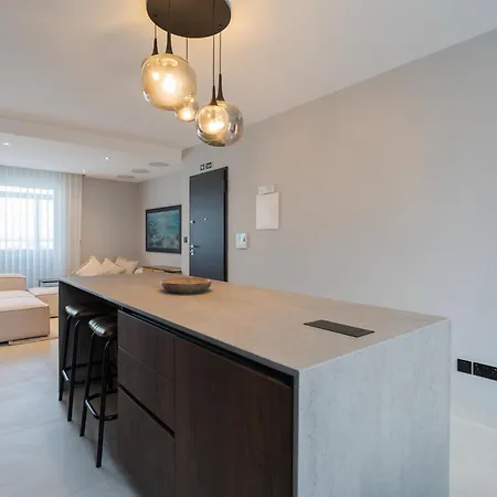 Apartman 2br Penthouse Paradise With Jacuzzi & Bbq In Sliema By 360 Estates