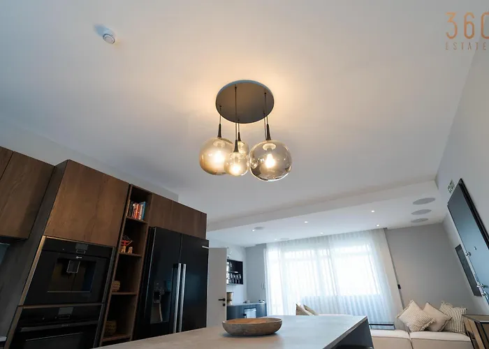 2br Penthouse Paradise With Jacuzzi & Bbq In Sliema By 360 Estates * Gzira