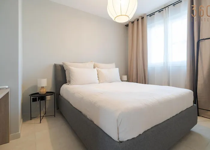 2br Penthouse Paradise With Jacuzzi & Bbq In Sliema By 360 Estates * Gzira