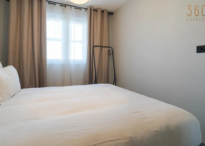 2br Penthouse Paradise With Jacuzzi & Bbq In Sliema By 360 Estates