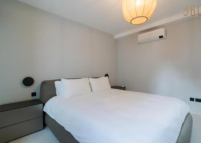 2br Penthouse Paradise With Jacuzzi & Bbq In Sliema By 360 Estates Lägenhet Gzira