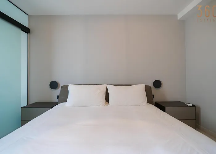 2br Penthouse Paradise With Jacuzzi & Bbq In Sliema By 360 Estates * Gzira